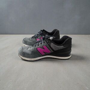 New Balance 574 Women's Charcoal and Magenta Sneakers Size 11